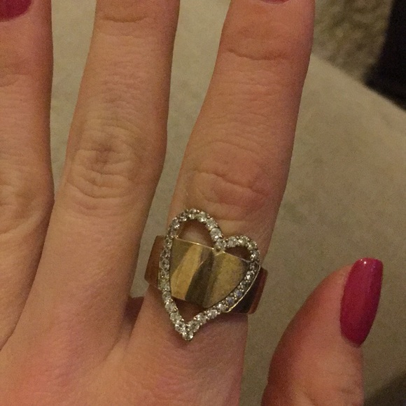 Gold plated heart ring - Picture 3 of 4